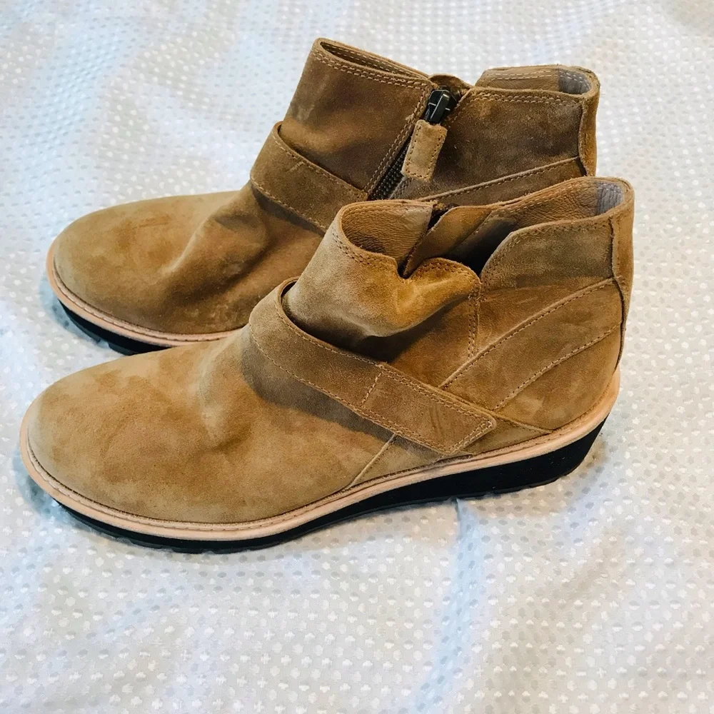 Eileen Fisher cargo leather Platform in brown